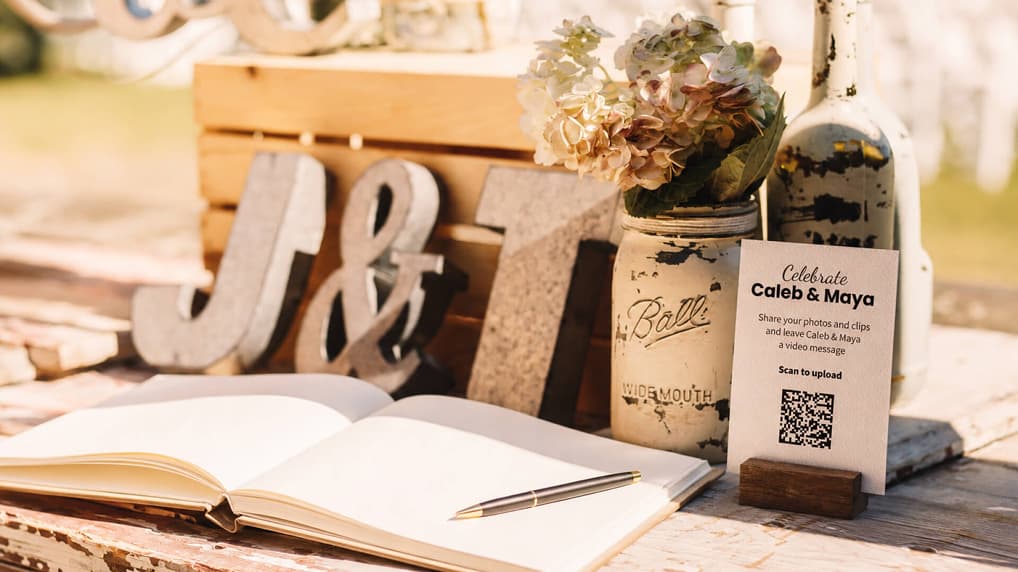 Digital vs. Traditional Wedding Guest Book