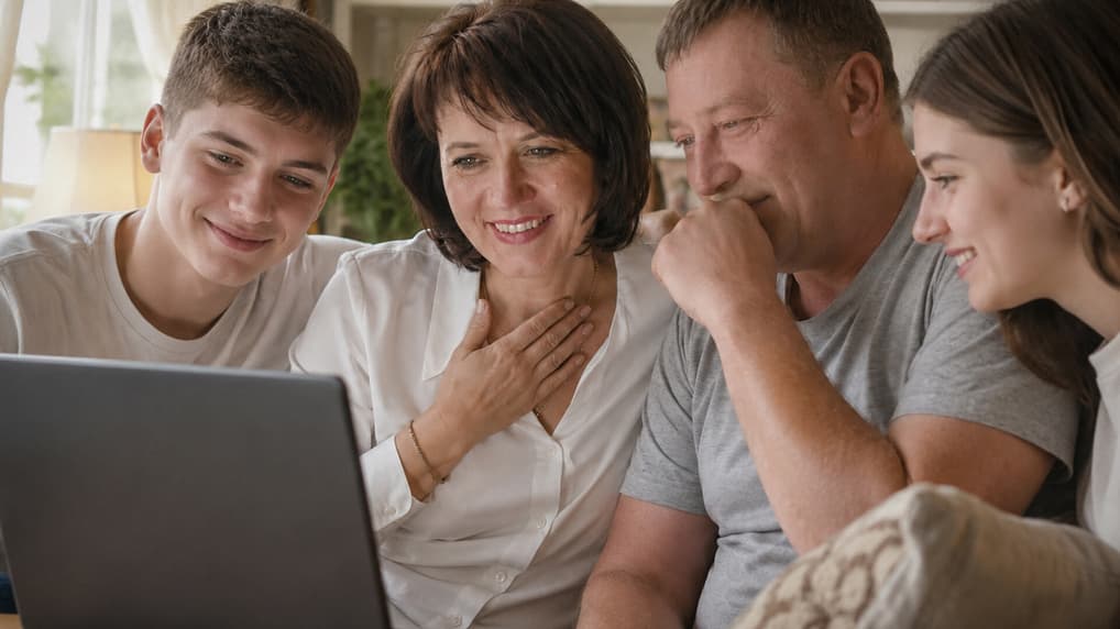 How to Make a Living Eulogy Video for a Loved One